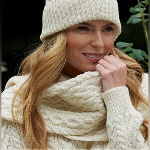 Aran Crafts Marino Wool Hand Knit Irish Scarf Cream Beige Ecru Unisex